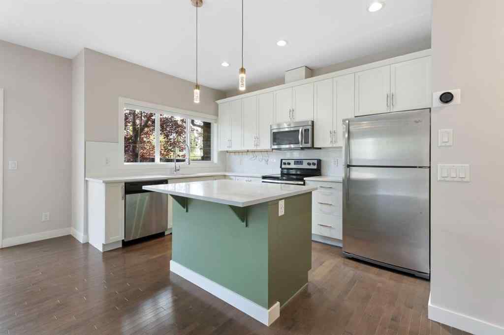 MLS® A2256256 - 448 Quarry Villas SE in Douglasdale/Glen Calgary, Residential