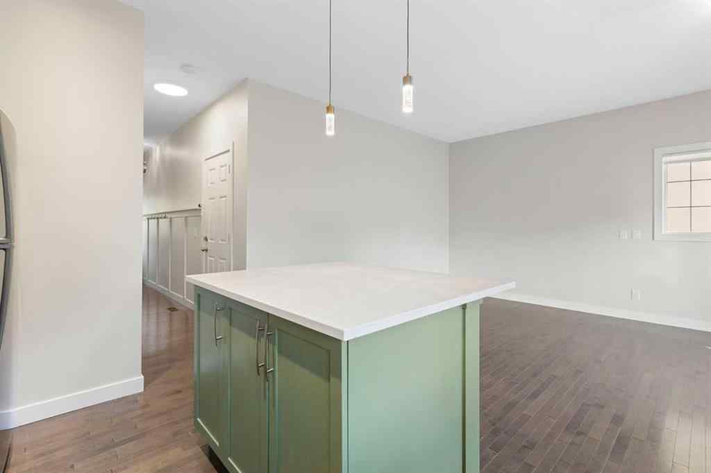 MLS® A2256256 - 448 Quarry Villas SE in Douglasdale/Glen Calgary, Residential