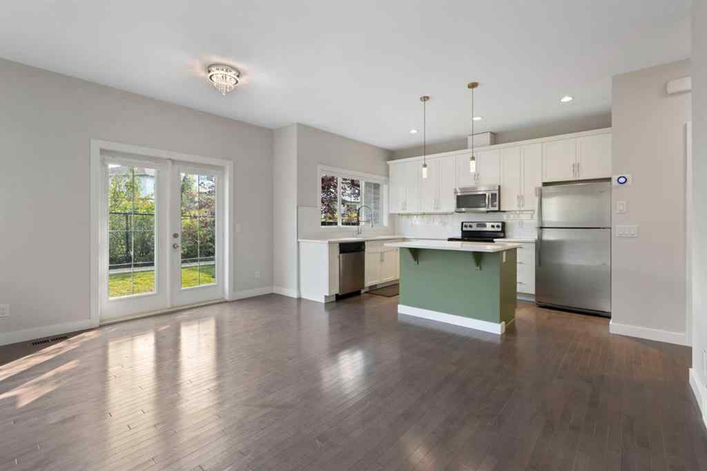 MLS® A2256256 - 448 Quarry Villas SE in Douglasdale/Glen Calgary, Residential