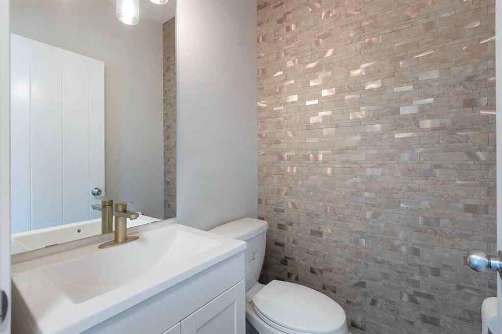 MLS® A2256256 - 448 Quarry Villas SE in Douglasdale/Glen Calgary, Residential