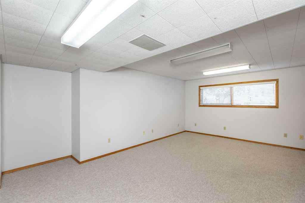 MLS® A2256262 - 5319 37 Street  in Margodt Innisfail, Residential