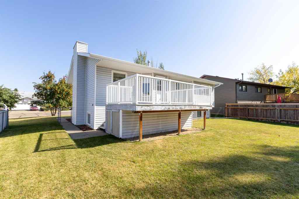 MLS® A2256262 - 5319 37 Street  in Margodt Innisfail, Residential