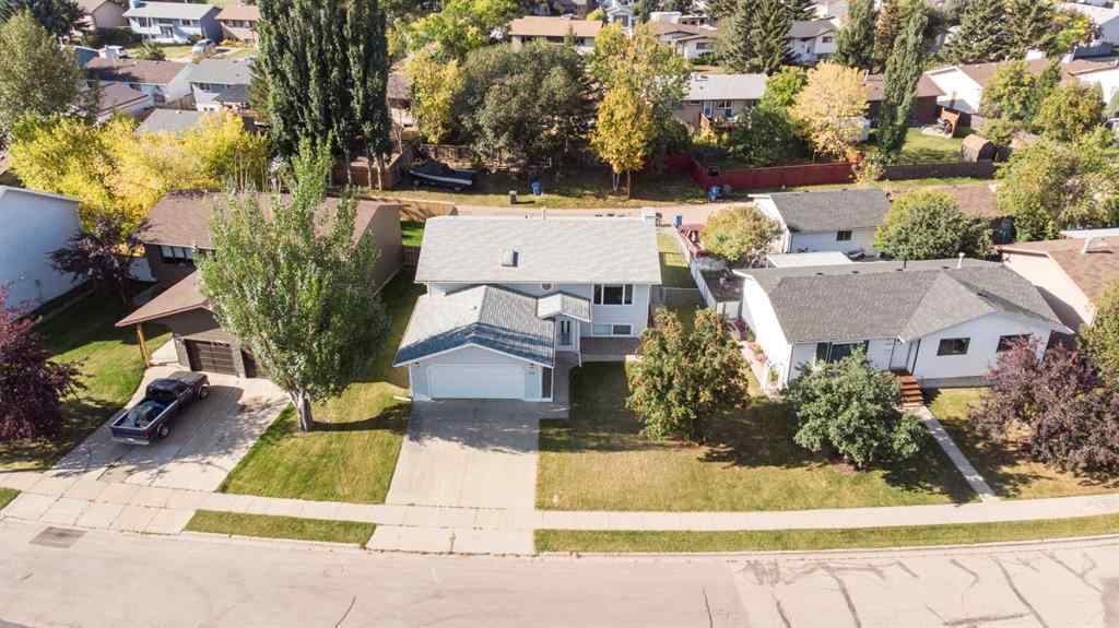 MLS® A2256262 - 5319 37 Street  in Margodt Innisfail, Residential