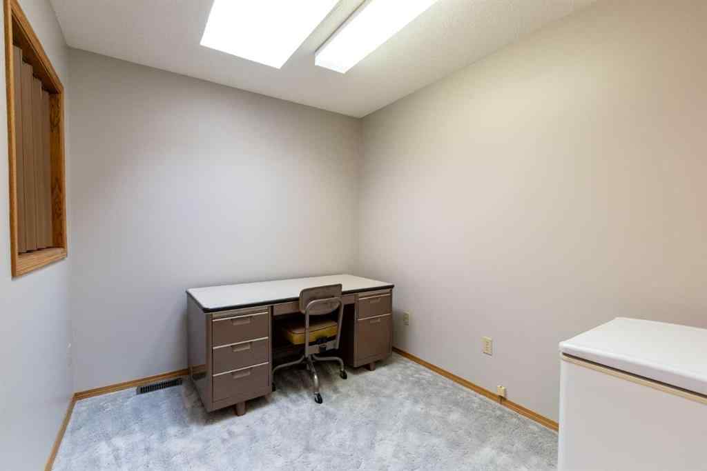 MLS® A2256262 - 5319 37 Street  in Margodt Innisfail, Residential