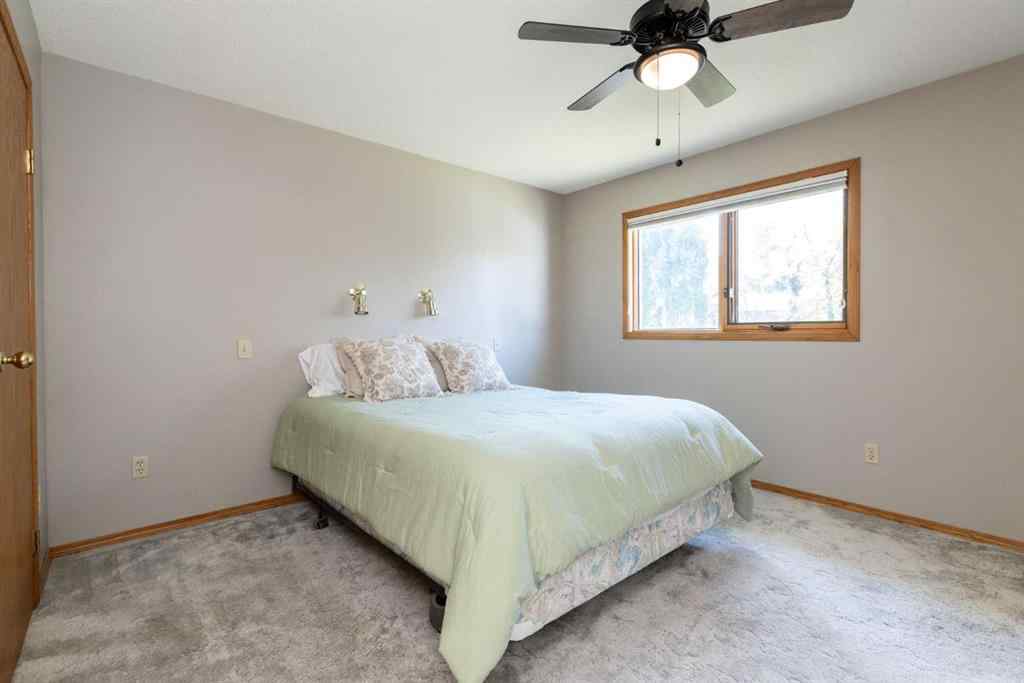 MLS® A2256262 - 5319 37 Street  in Margodt Innisfail, Residential