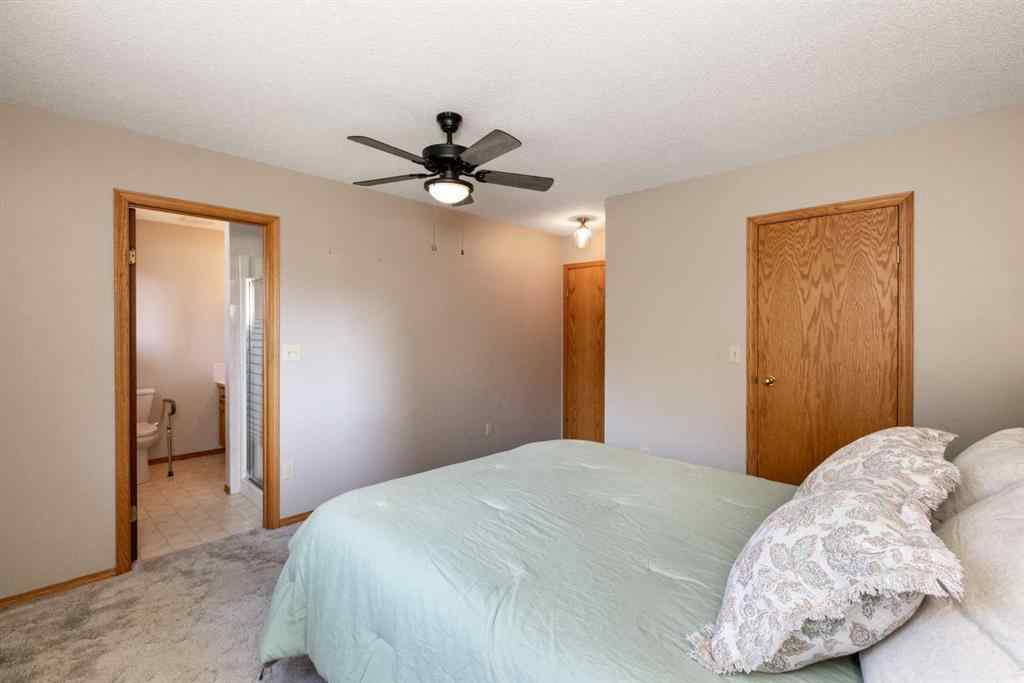 MLS® A2256262 - 5319 37 Street  in Margodt Innisfail, Residential