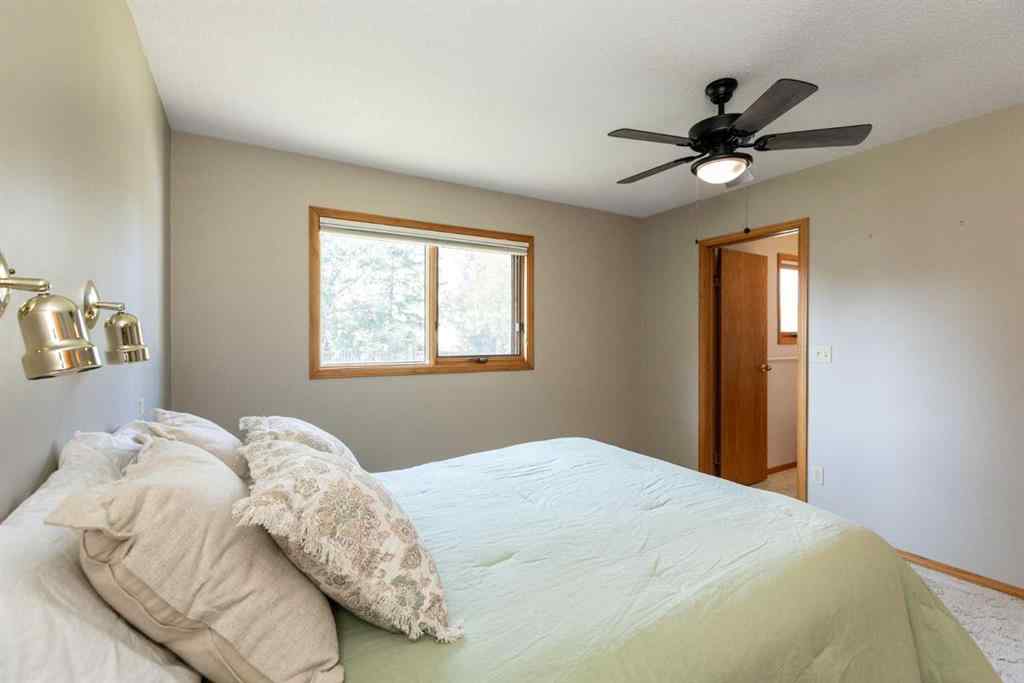 MLS® A2256262 - 5319 37 Street  in Margodt Innisfail, Residential