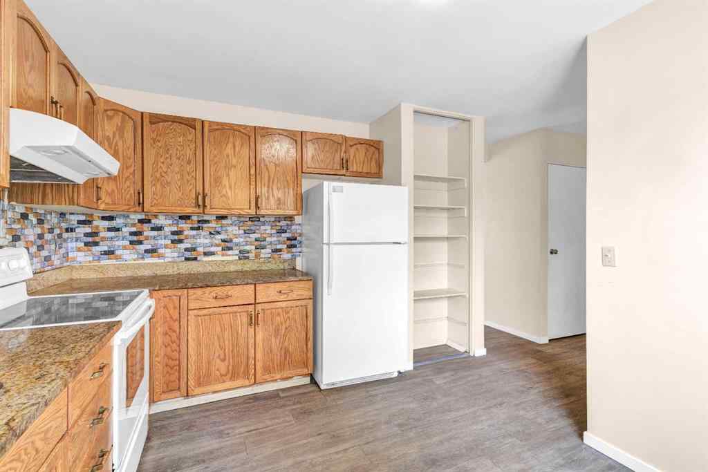 MLS® A2256266 - 417 40 Street NE in Marlborough Calgary, Residential