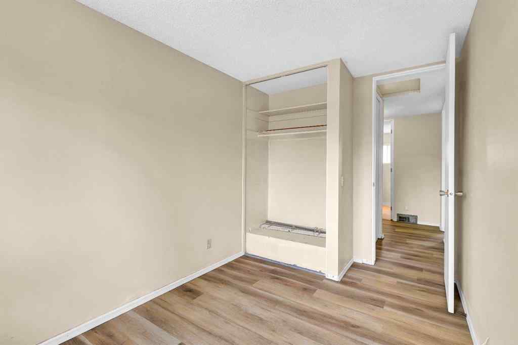 MLS® A2256266 - 417 40 Street NE in Marlborough Calgary, Residential