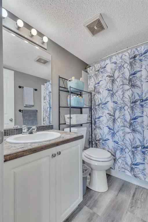 MLS® A2256268 - Unit #205 60 Lawford Avenue  in Lonsdale Red Deer, Residential
