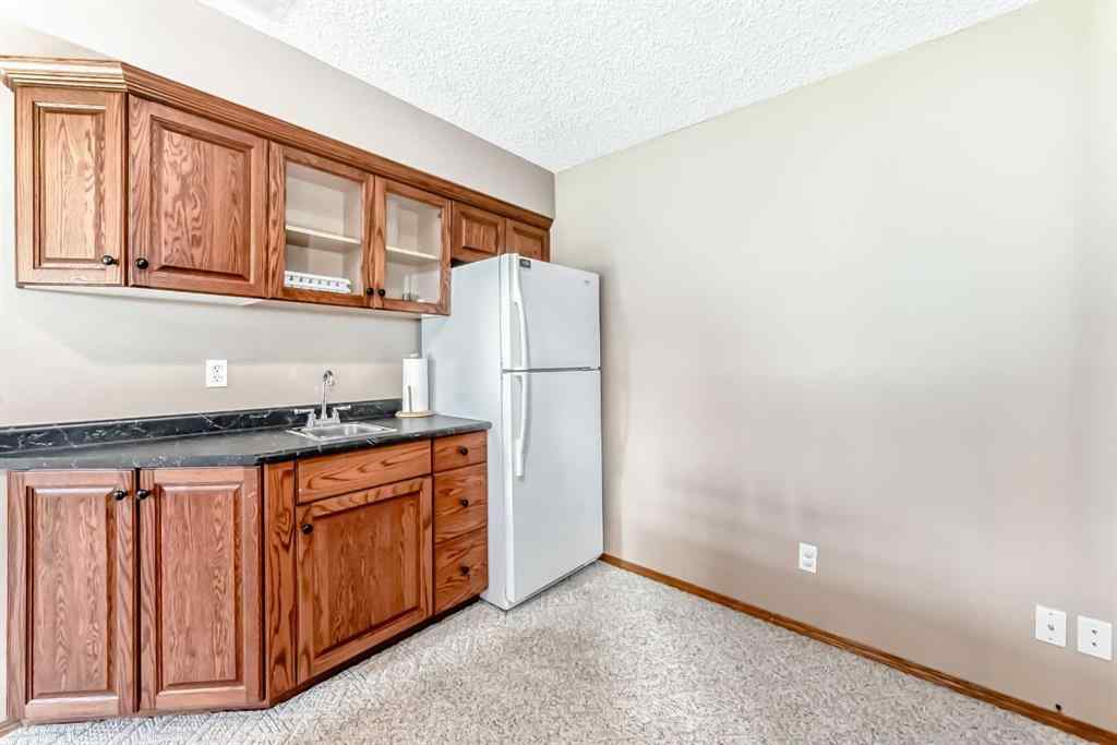 MLS® A2256275 - 170 Shawbrooke Green SW in Shawnessy Calgary, Residential