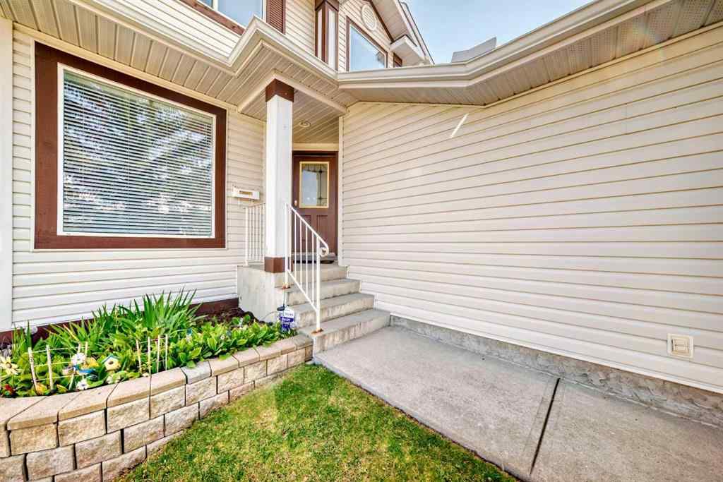 MLS® A2256275 - 170 Shawbrooke Green SW in Shawnessy Calgary, Residential