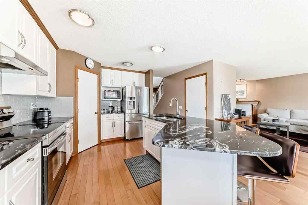 MLS® A2256275 - 170 Shawbrooke Green SW in Shawnessy Calgary, Residential