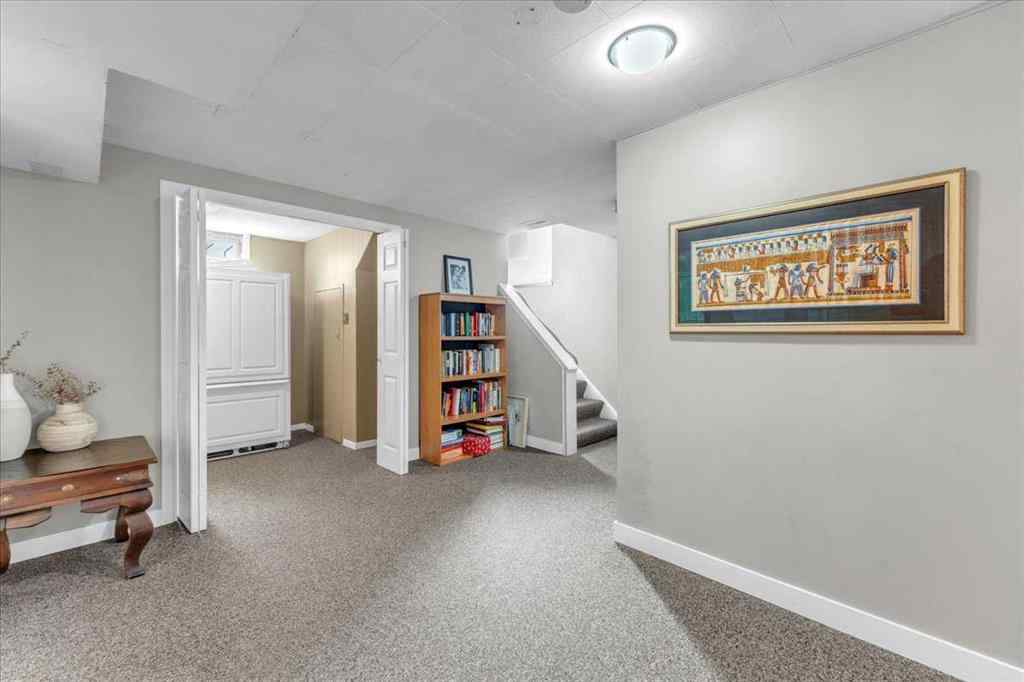 MLS® A2256277 - 427 Capri Avenue NW in Brentwood Calgary, Residential
