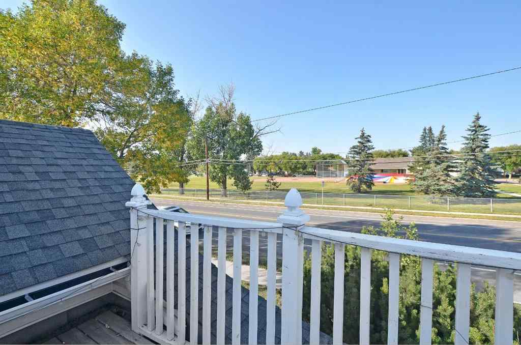 MLS® A2256286 - 809 8 Avenue NE in Renfrew Calgary, Residential