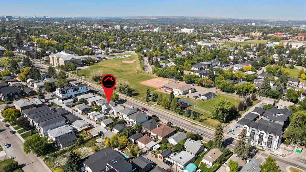 MLS® A2256286 - 809 8 Avenue NE in Renfrew Calgary, Residential
