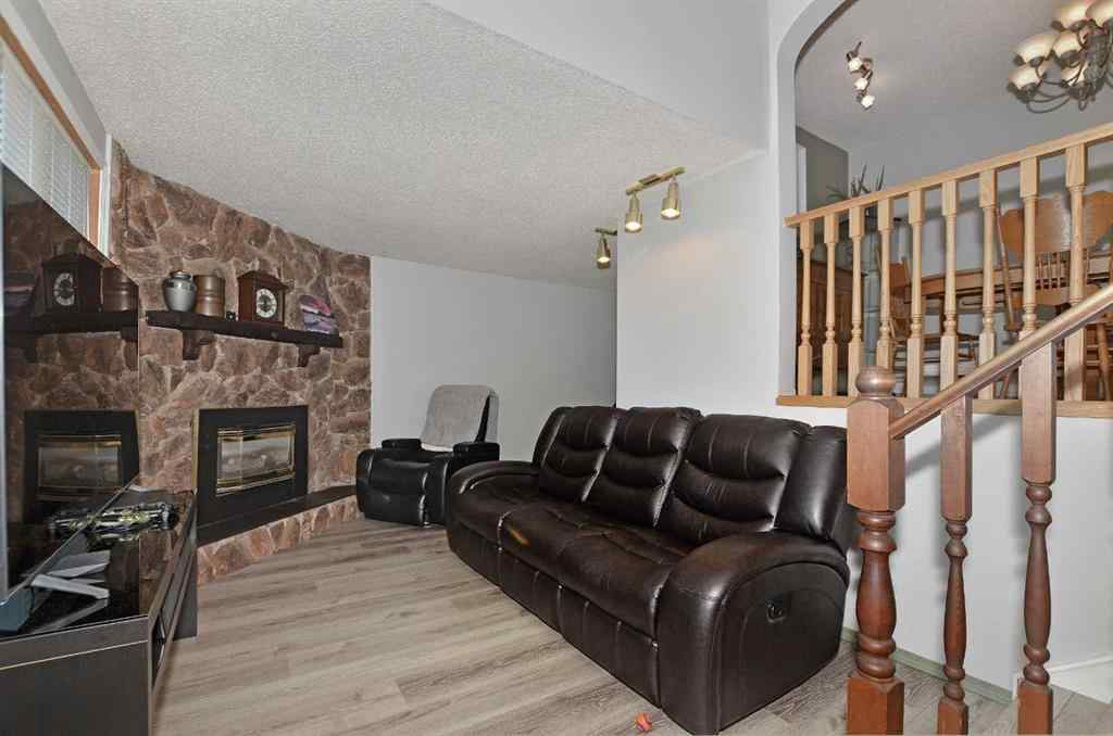 MLS® A2256286 - 809 8 Avenue NE in Renfrew Calgary, Residential