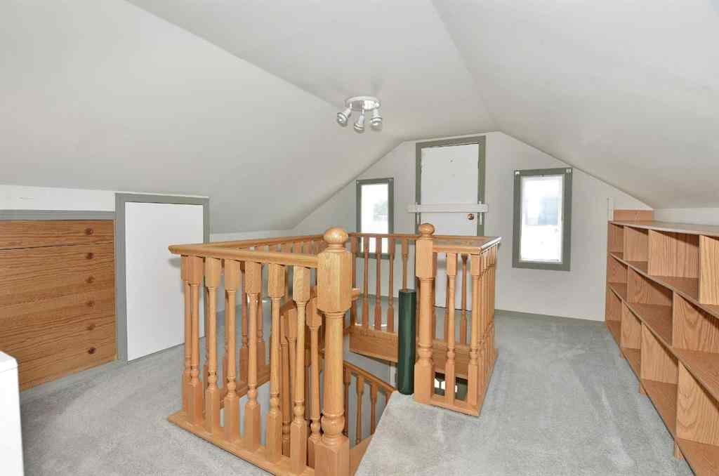 MLS® A2256286 - 809 8 Avenue NE in Renfrew Calgary, Residential