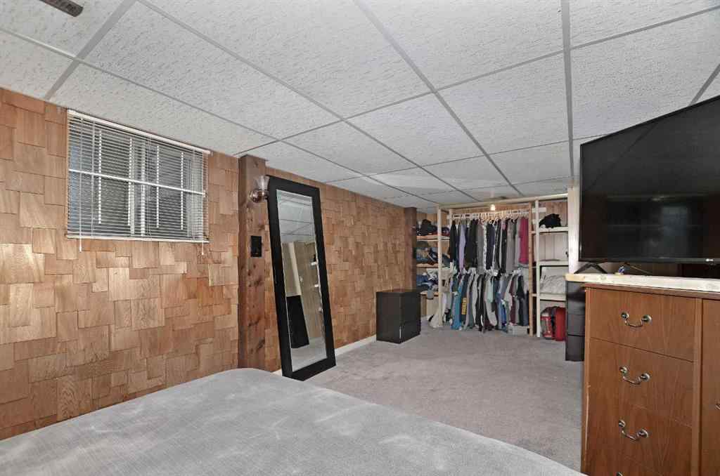 MLS® A2256286 - 809 8 Avenue NE in Renfrew Calgary, Residential