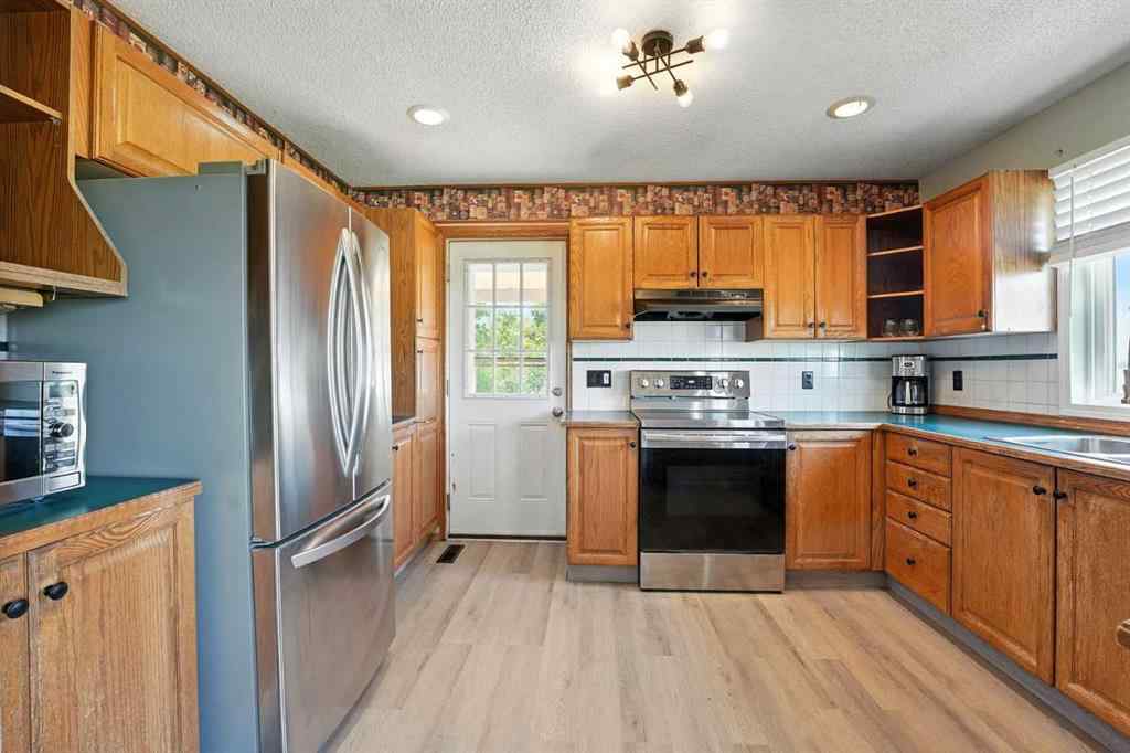MLS® A2256287 - 338123 80 Street E in NONE Rural Foothills County, Residential