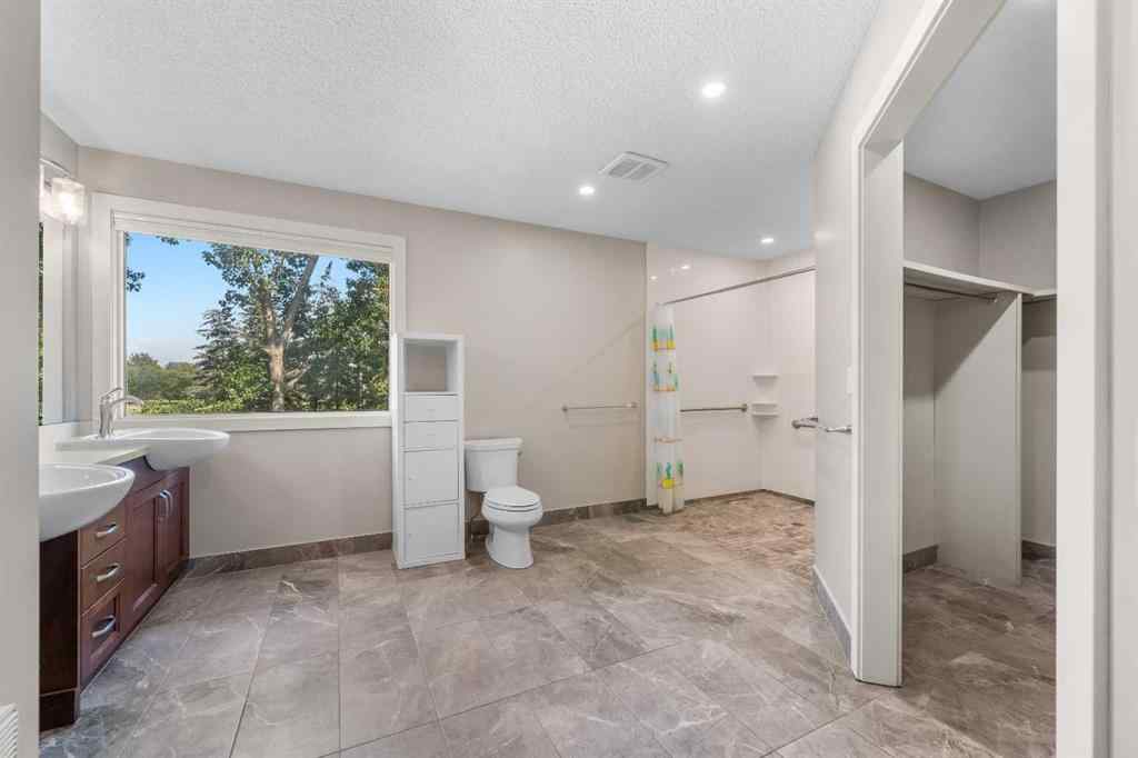 MLS® A2256288 - 14 Douglasbank Drive SE in Douglasdale/Glen Calgary, Residential