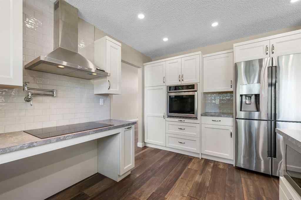 MLS® A2256288 - 14 Douglasbank Drive SE in Douglasdale/Glen Calgary, Residential