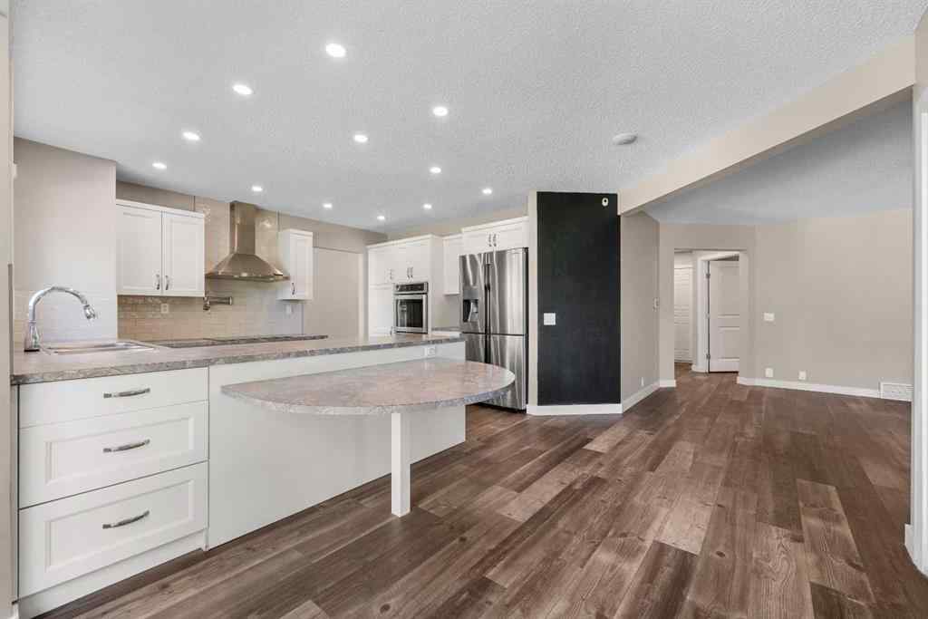 MLS® A2256288 - 14 Douglasbank Drive SE in Douglasdale/Glen Calgary, Residential