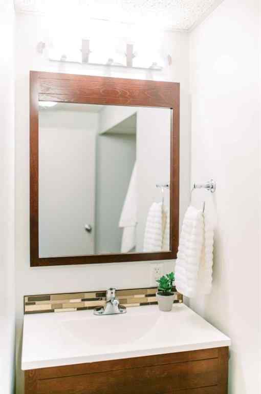 MLS® A2256290 - 4916A 53 Street  in Downtown West Stettler, Residential