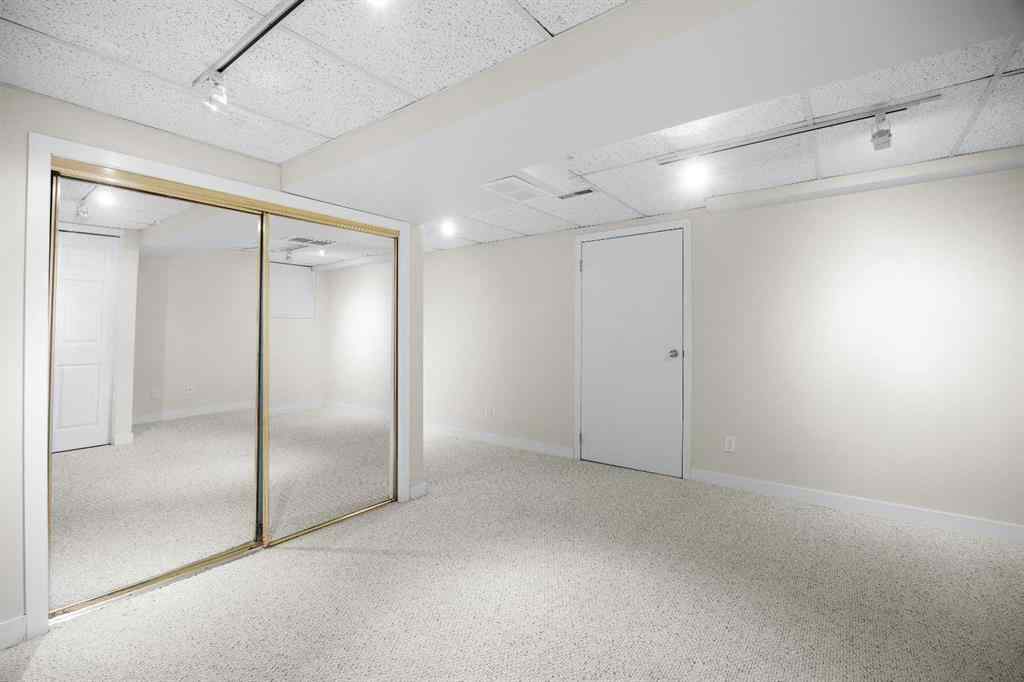 MLS® A2256291 - 322 Point Mckay Gardens NW in Point McKay Calgary, Residential