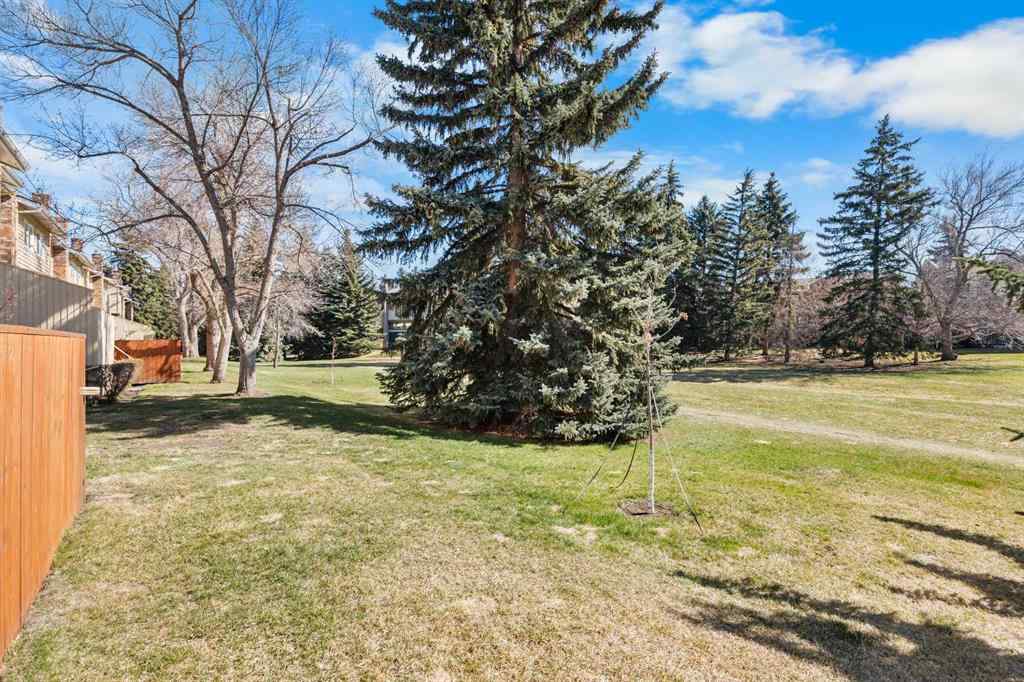 MLS® A2256291 - 322 Point Mckay Gardens NW in Point McKay Calgary, Residential