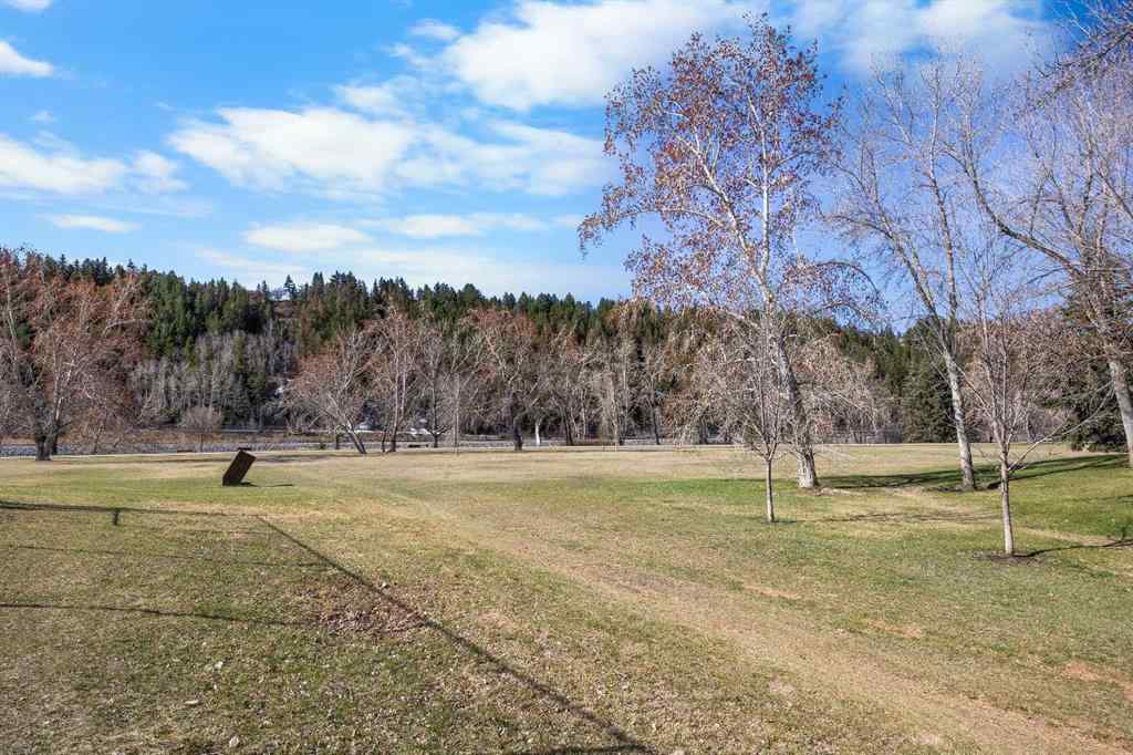 MLS® A2256291 - 322 Point Mckay Gardens NW in Point McKay Calgary, Residential