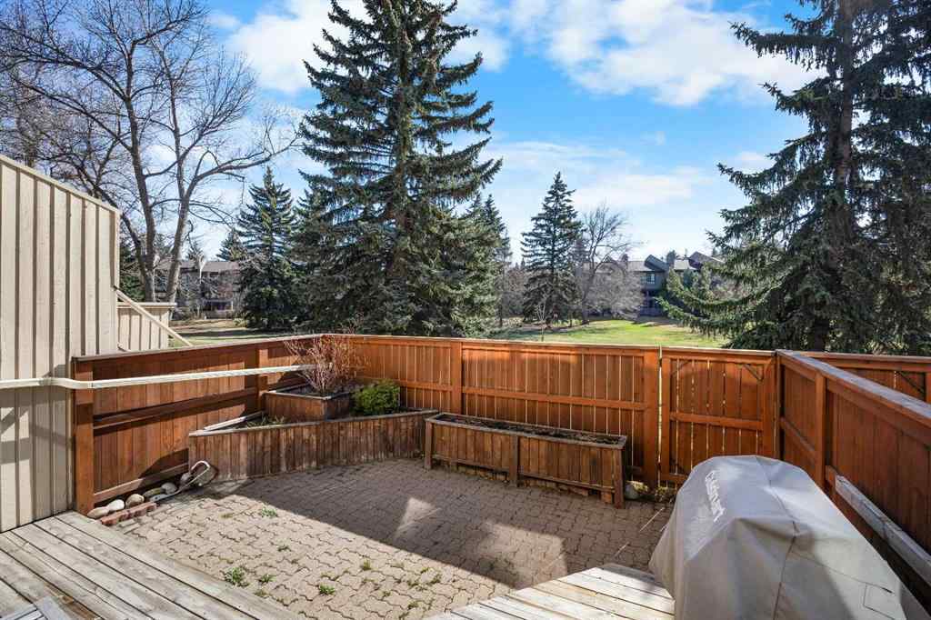 MLS® A2256291 - 322 Point Mckay Gardens NW in Point McKay Calgary, Residential