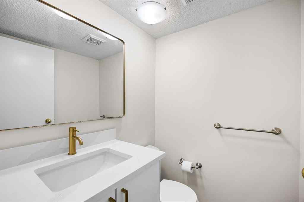MLS® A2256291 - 322 Point Mckay Gardens NW in Point McKay Calgary, Residential