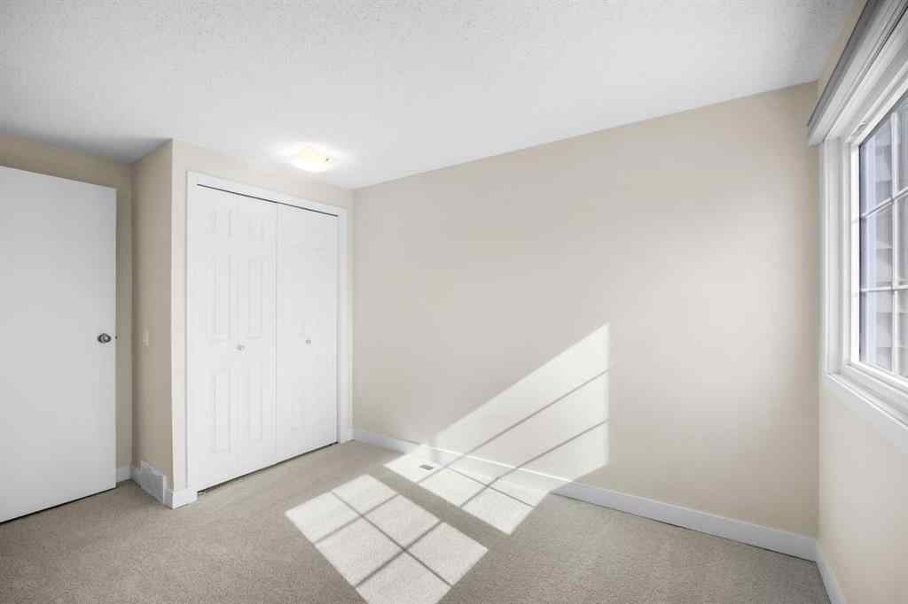 MLS® A2256291 - 322 Point Mckay Gardens NW in Point McKay Calgary, Residential