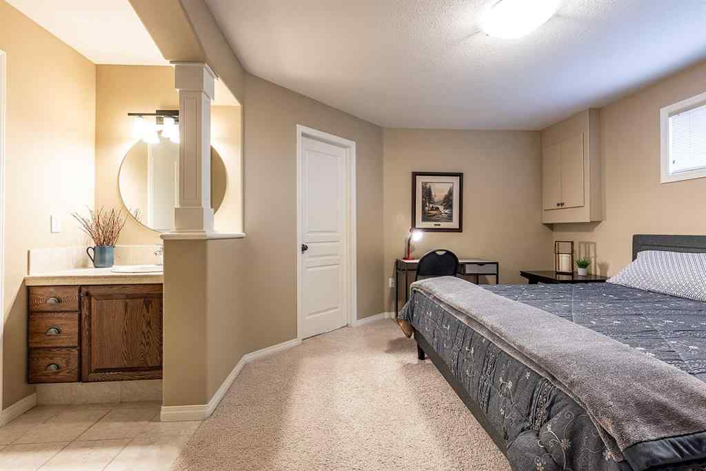 MLS® A2256292 - 70 Sundance Road SW in SW Southridge Medicine Hat, Residential
