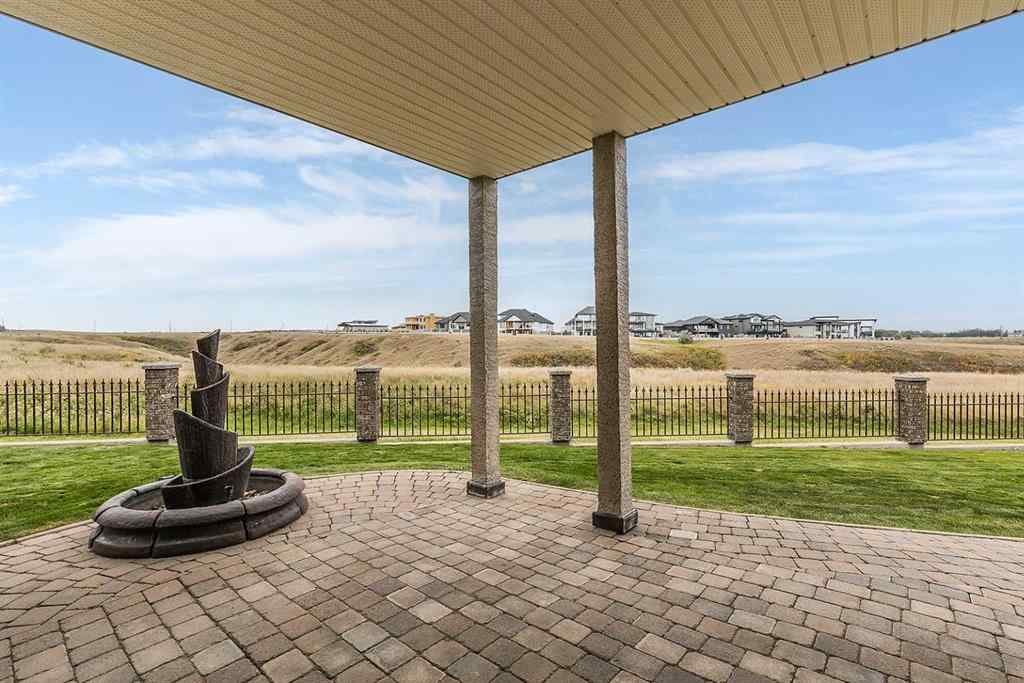 MLS® A2256292 - 70 Sundance Road SW in SW Southridge Medicine Hat, Residential