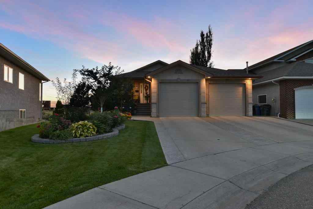 MLS® A2256292 - 70 Sundance Road SW in SW Southridge Medicine Hat, Residential