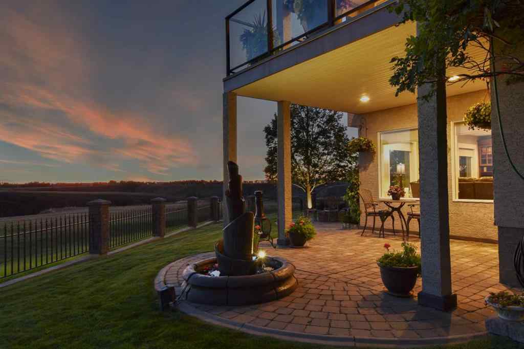 MLS® A2256292 - 70 Sundance Road SW in SW Southridge Medicine Hat, Residential