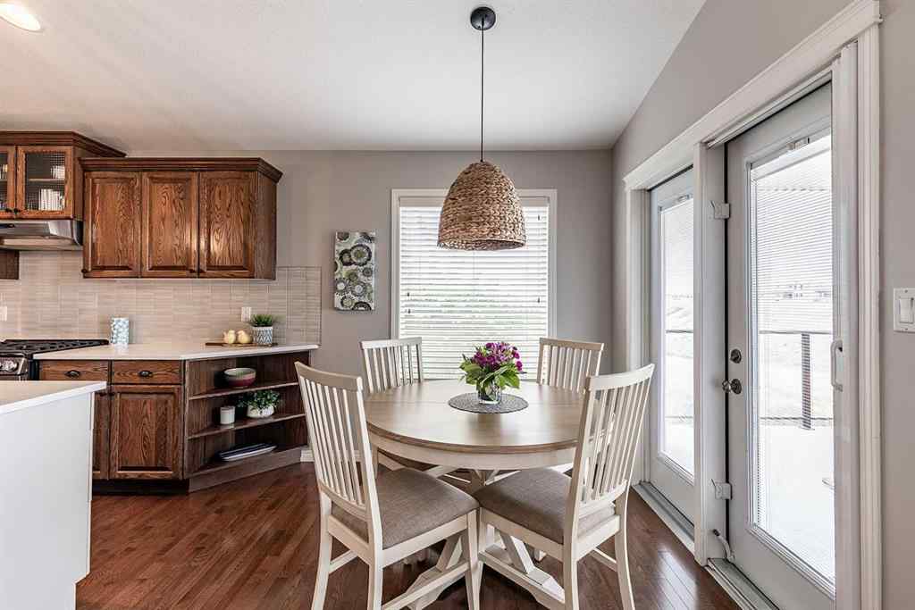 MLS® A2256292 - 70 Sundance Road SW in SW Southridge Medicine Hat, Residential