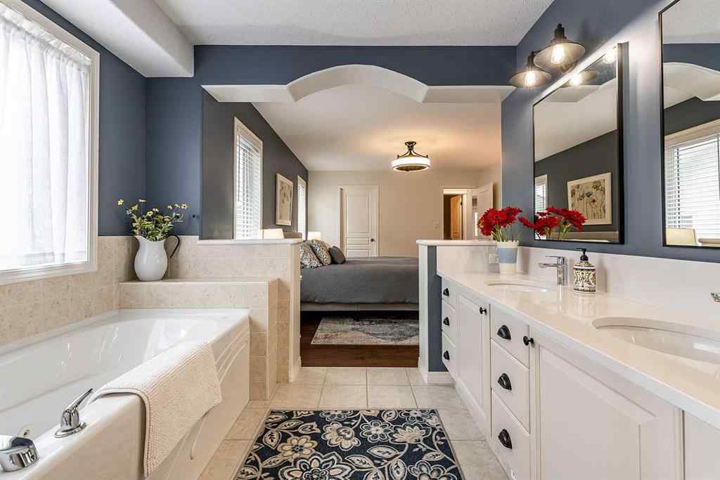 MLS® A2256292 - 70 Sundance Road SW in SW Southridge Medicine Hat, Residential