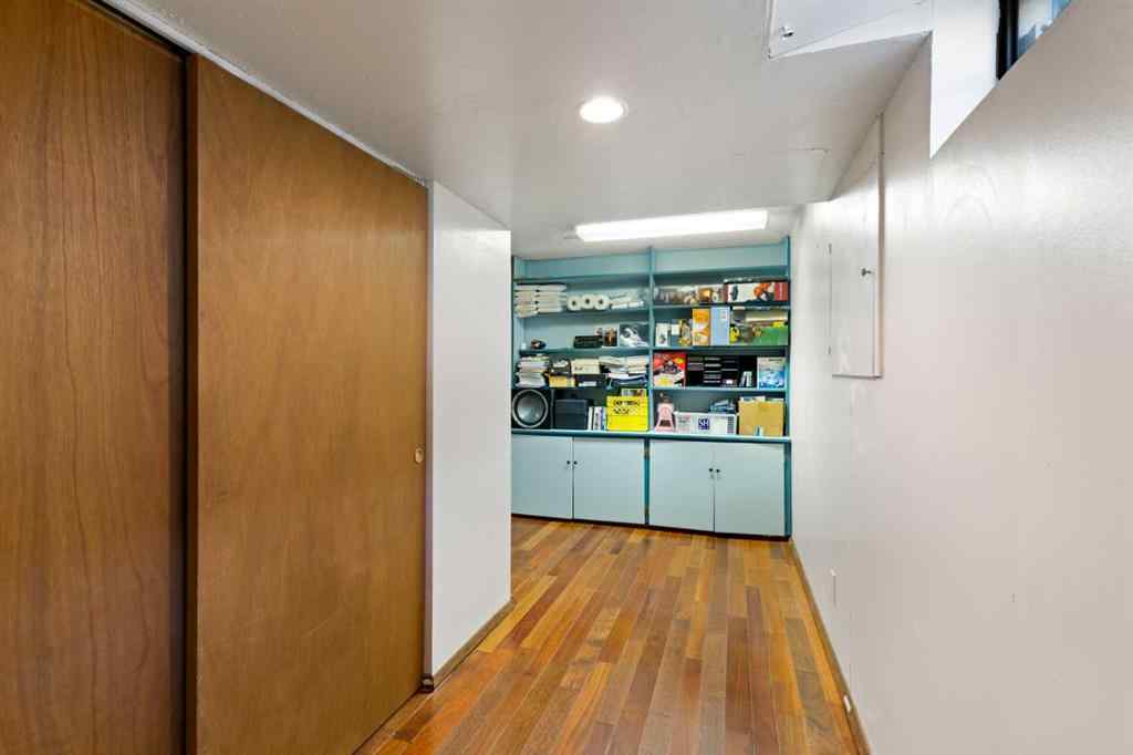 MLS® A2256293 - 89 Edgedale Drive NW in Edgemont Calgary, Residential