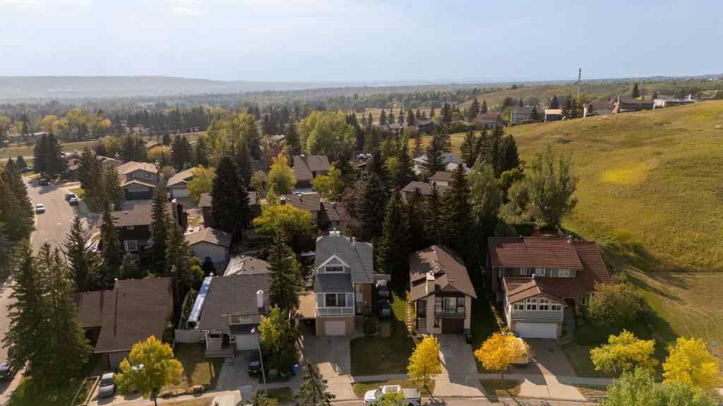 MLS® A2256293 - 89 Edgedale Drive NW in Edgemont Calgary, Residential