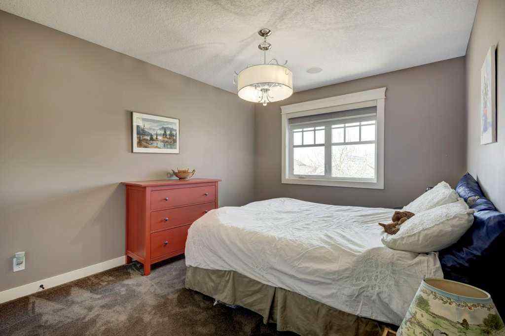 MLS® A2256294 - 1233 Hillcrest Manor Estates  in Hillview Estates Strathmore, Residential