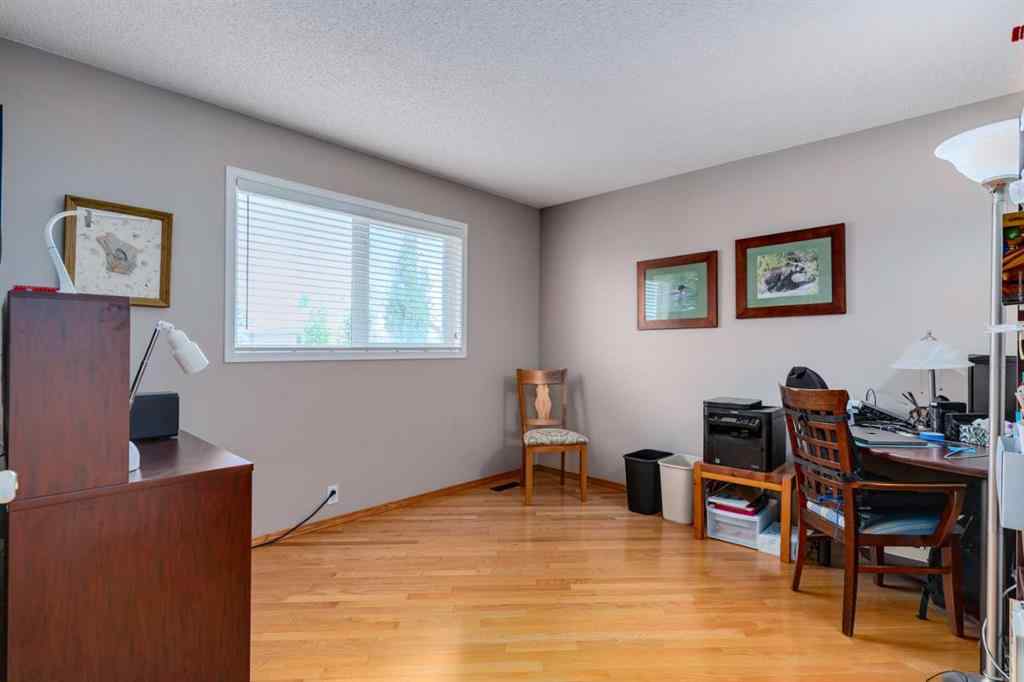 MLS® A2256295 - 537 Sierra Madre Court SW in Signal Hill Calgary, Residential