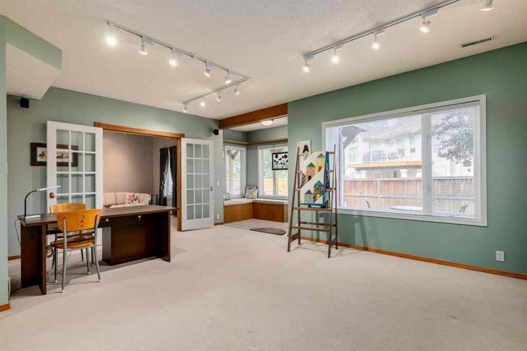 MLS® A2256295 - 537 Sierra Madre Court SW in Signal Hill Calgary, Residential