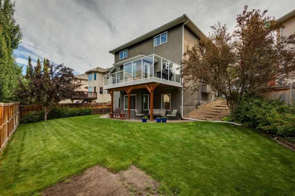 MLS® A2256295 - 537 Sierra Madre Court SW in Signal Hill Calgary, Residential