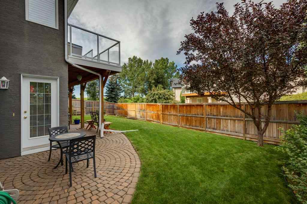 MLS® A2256295 - 537 Sierra Madre Court SW in Signal Hill Calgary, Residential