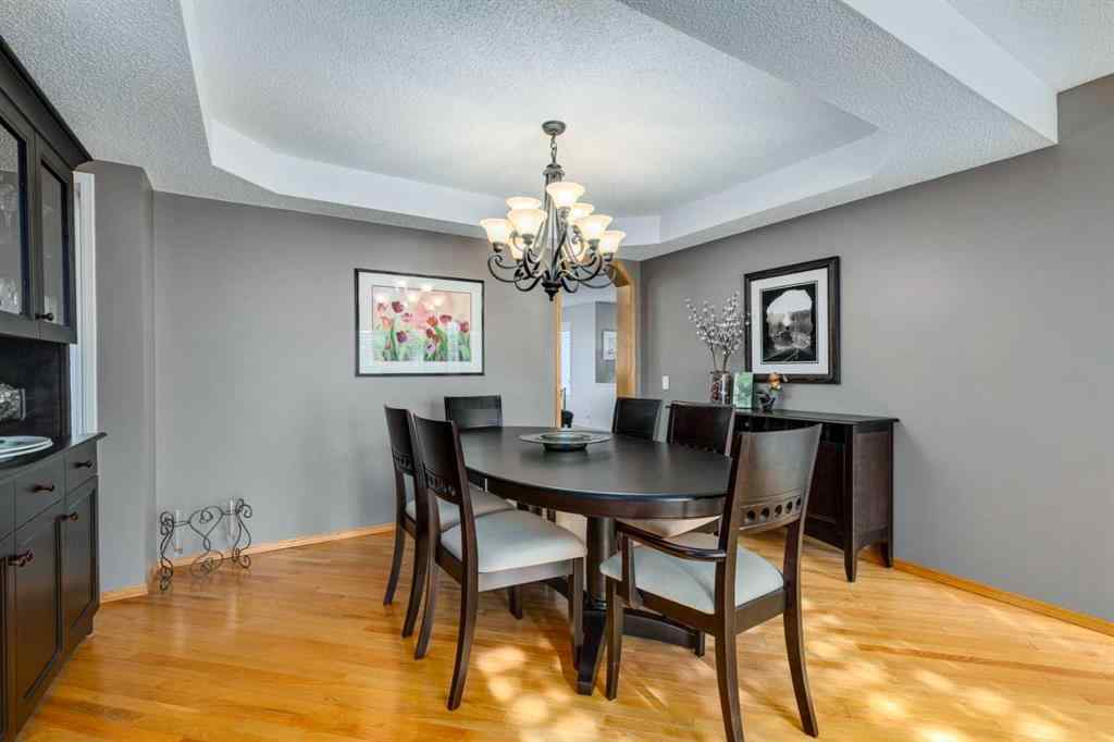 MLS® A2256295 - 537 Sierra Madre Court SW in Signal Hill Calgary, Residential
