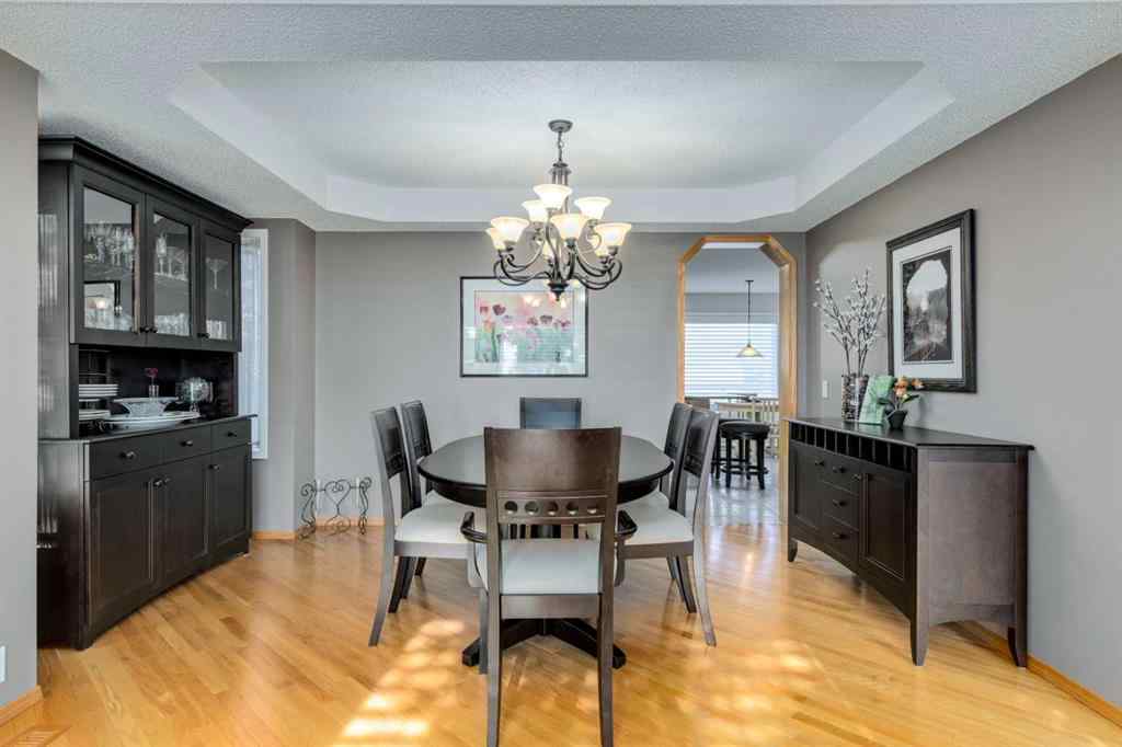 MLS® A2256295 - 537 Sierra Madre Court SW in Signal Hill Calgary, Residential