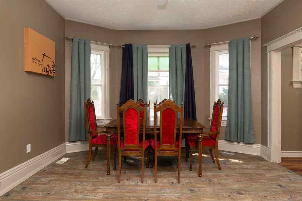 MLS® A2256298 - 1210 6 Avenue S in London Road Lethbridge, Residential